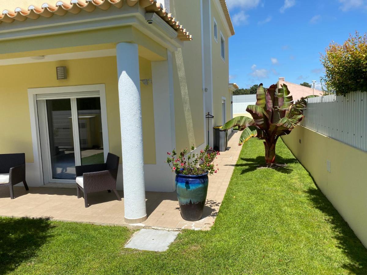 Zion Guest House Алмада Экстерьер фото