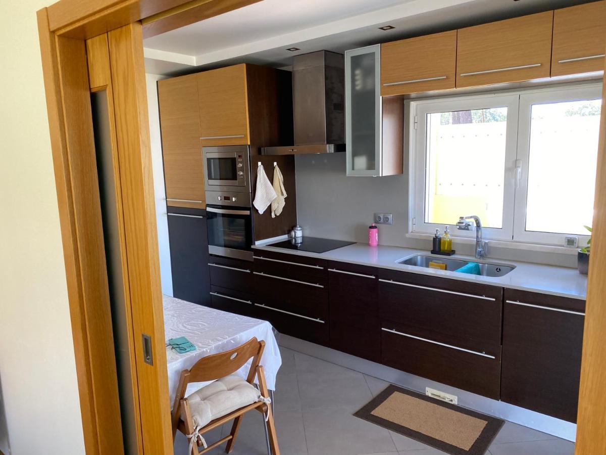 Zion Guest House Алмада Экстерьер фото