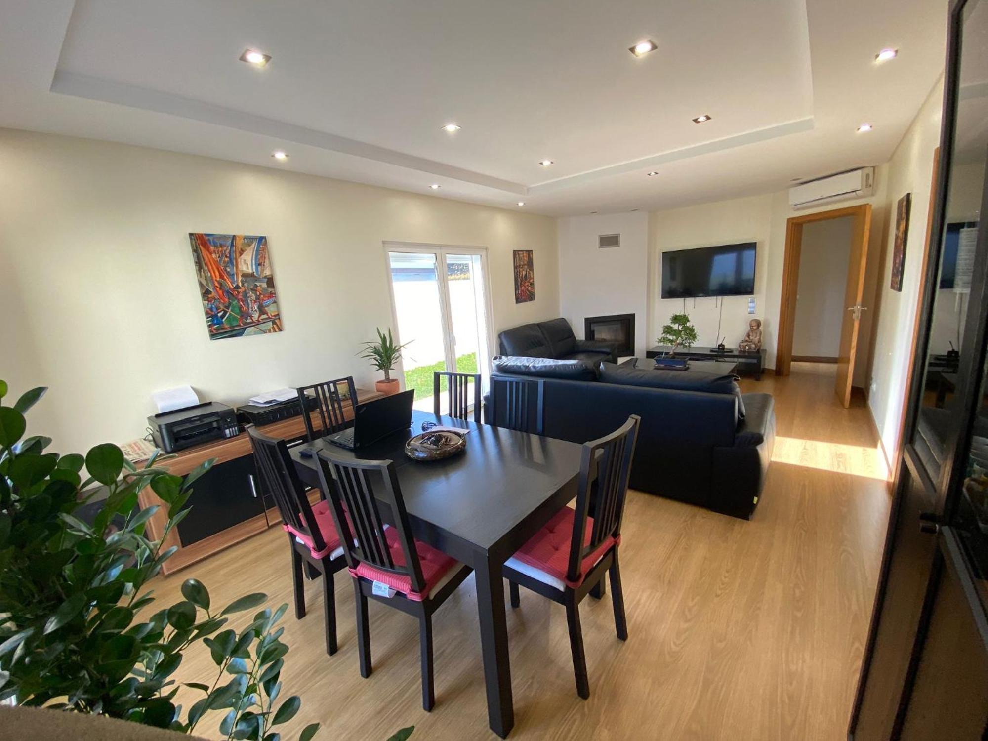 Zion Guest House Алмада Экстерьер фото
