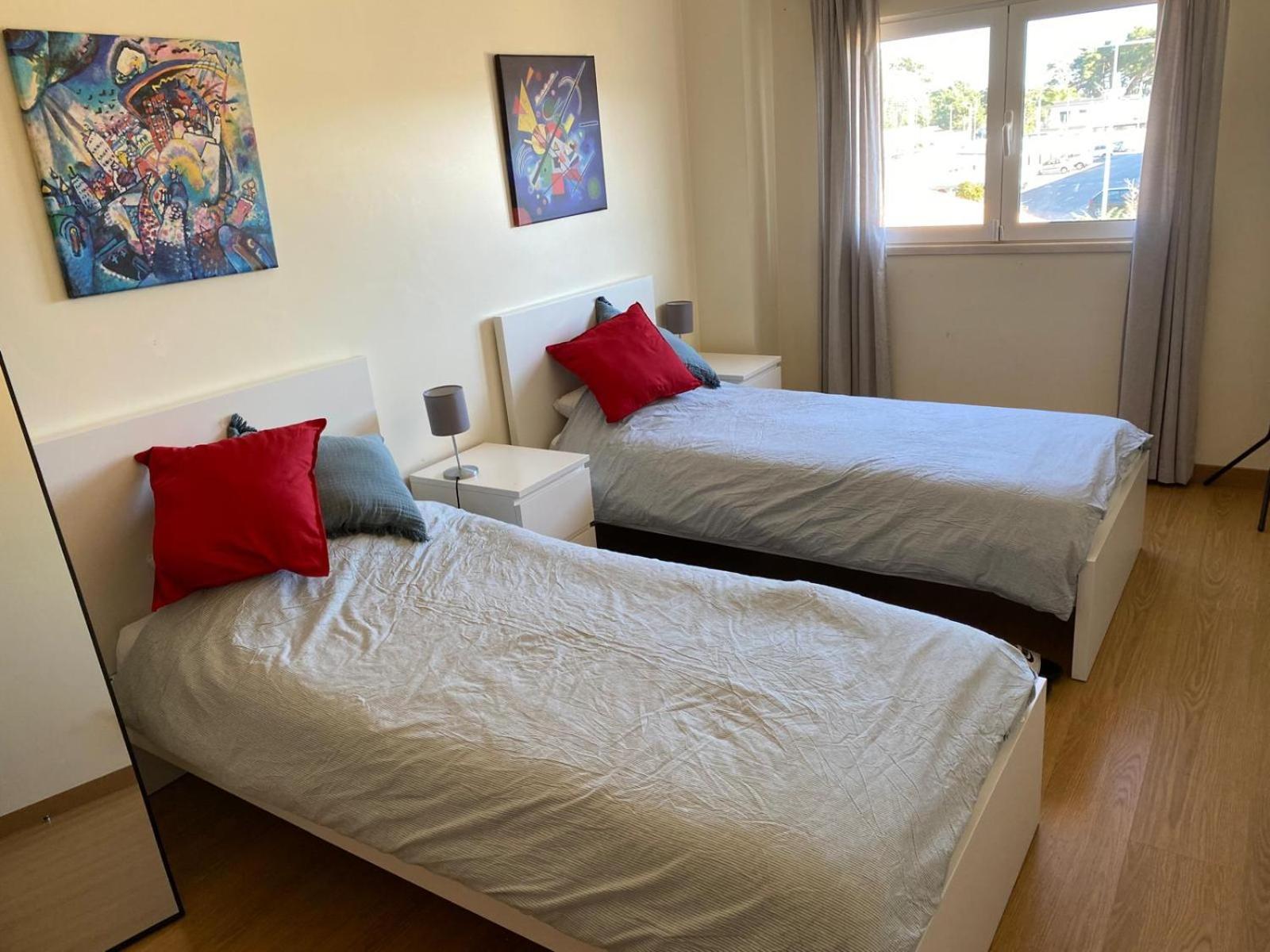 Zion Guest House Алмада Экстерьер фото
